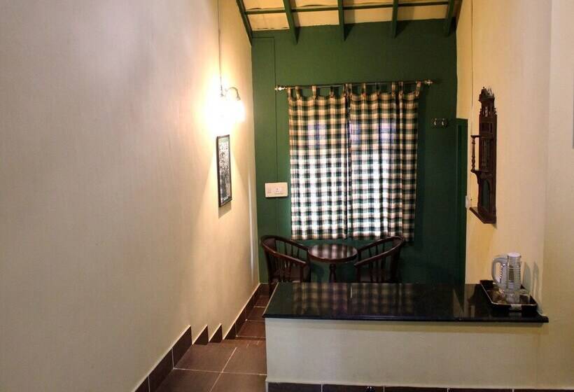 אתר נופש The Last Shola