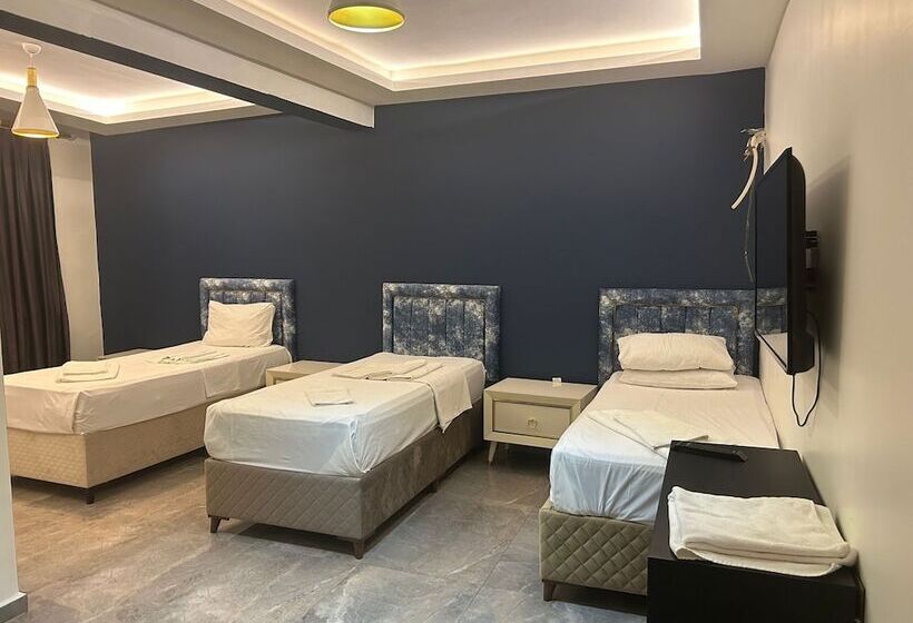 Taksim Miran Suit