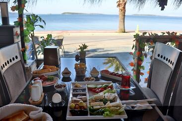 Trend çeşmealtı Hotel & Lounge