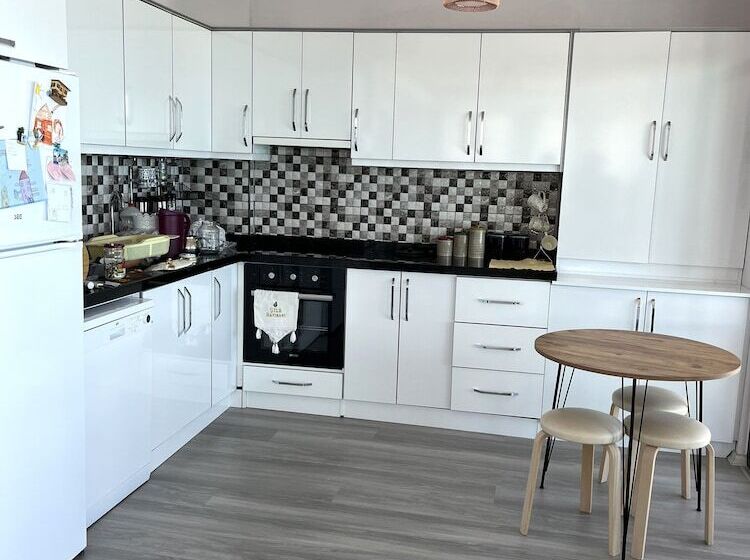 Tsira Suite