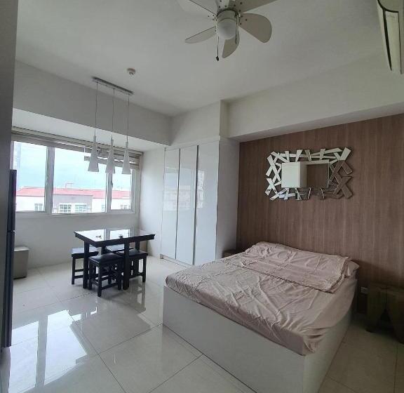 צימר Calyx Residences