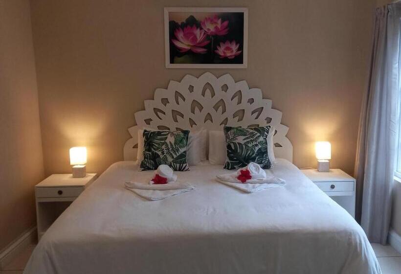 Bed and Breakfast The Secret Garden