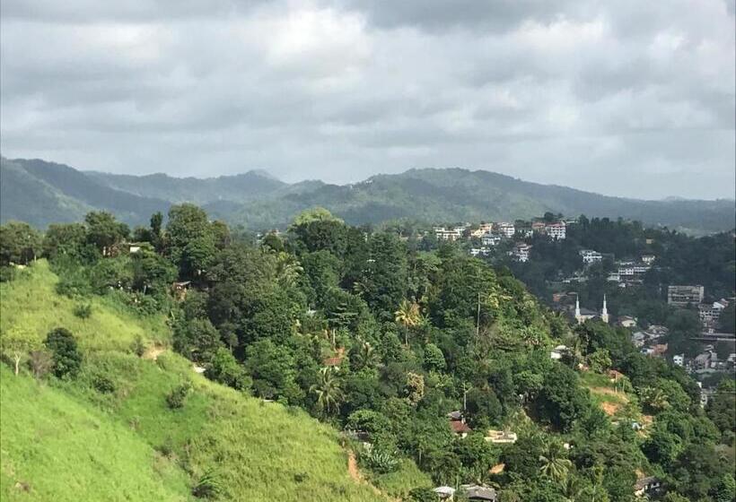 مبيت وإفطار Tikiri Latha Hanthana