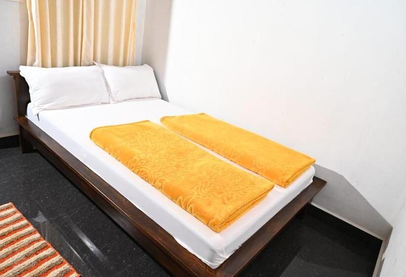 호텔 Adamya Home Stay