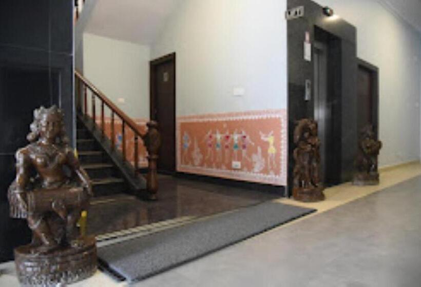 هتل Ashoka Cuttack