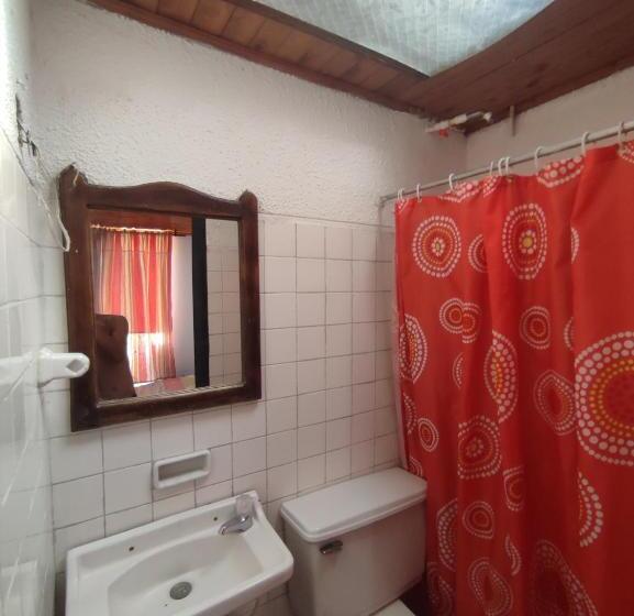 هتل Habitaciónes 2 Camas & Baño Privado