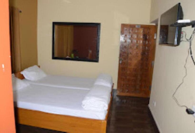 فندق Puspak Inn Mandabereni