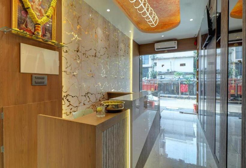هتل Radhe Residency