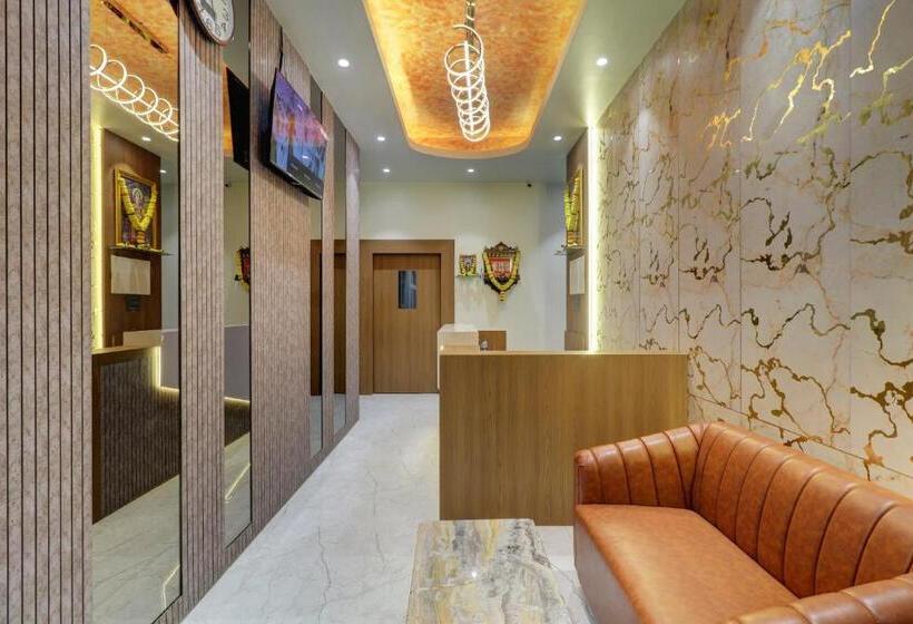هتل Radhe Residency