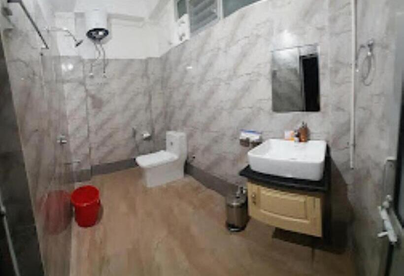 هتل Urban Residency, Dimapur