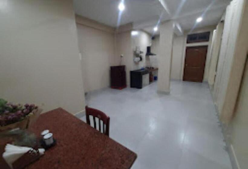 هتل Urban Residency, Dimapur