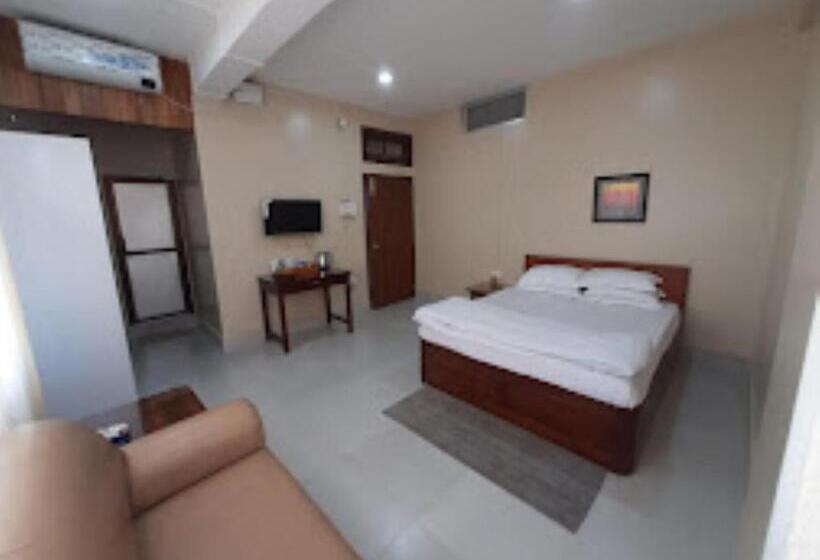 هتل Urban Residency, Dimapur