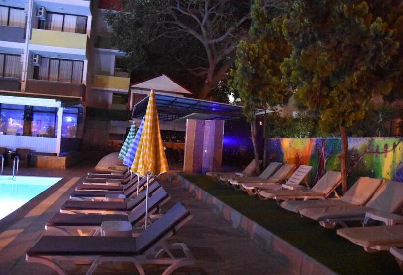 ホテル Viva Beach