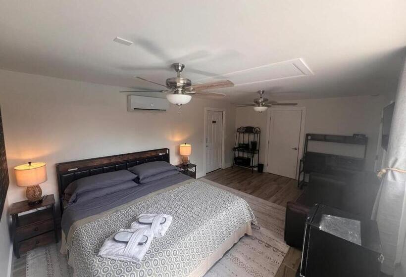 پانسیون Carlton Guest House