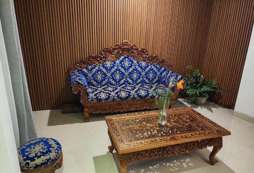 膳宿费 Ubud Royal Villa
