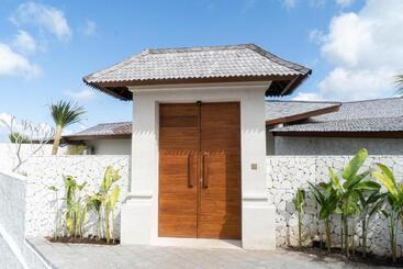 استراحتگاه Sundance Residence Nusa Penida