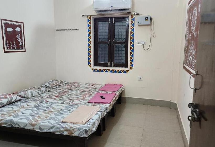 Общежитие Banaras Gully House 500 Ft From The Ghats