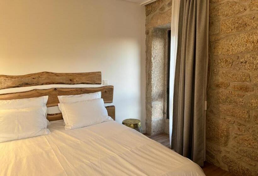 تختخواب و صبحانه Paços Do Douro, Chambre Privée Avec Piscine