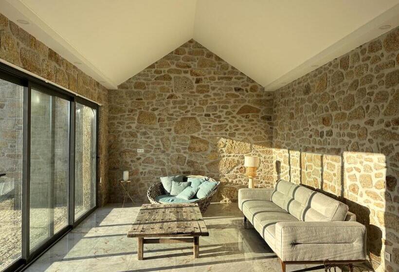 تختخواب و صبحانه Paços Do Douro, Chambre Privée Avec Piscine