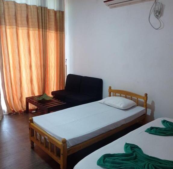 住宿加早餐  Leisure On Hotel Negombo