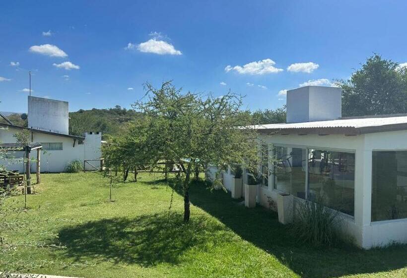 ホテル El Rincon De Jose Luis   Cabañas Y Restaurante
