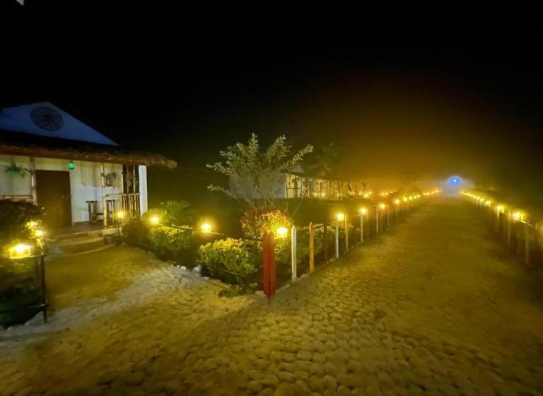 فندق Falcon Jungle Resort