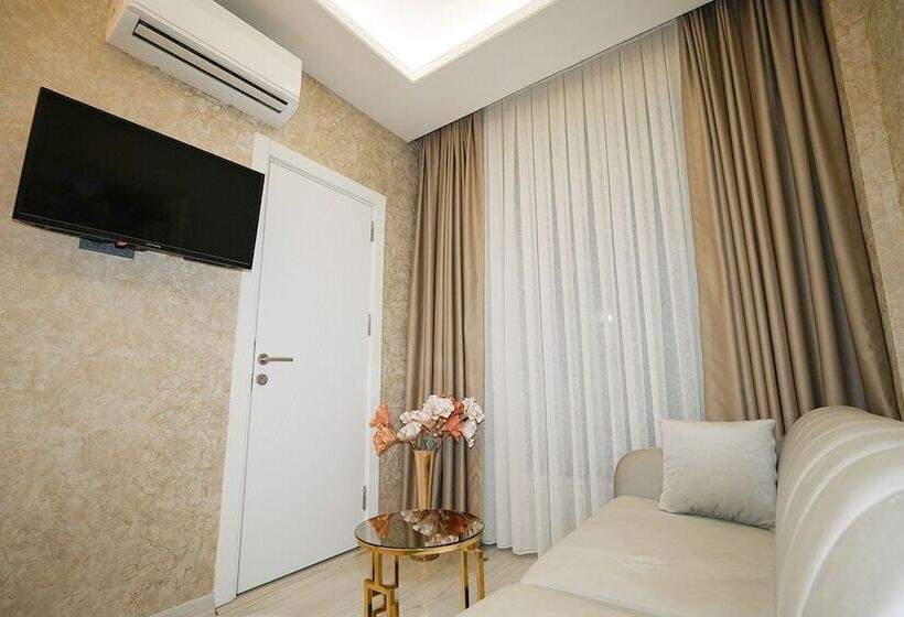 هتل Luxury Medea Taksim