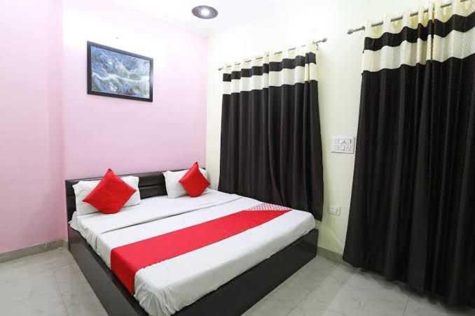 Отель Oyo Le Grande Guest House