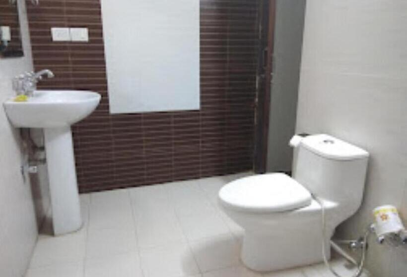 فندق Shelter Inn,chhatarpur