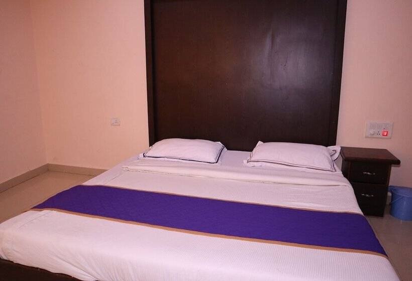 هتل Smilestay Bns Lodge