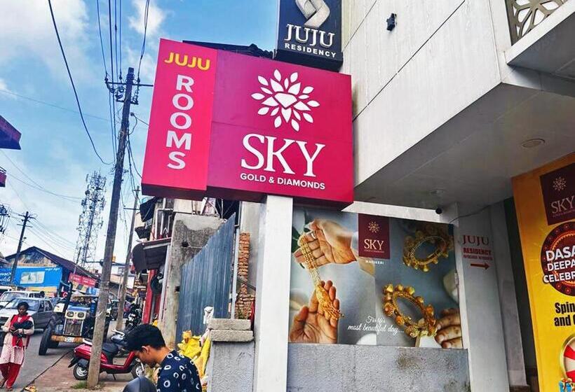 هتل Staymaker Juju Residency