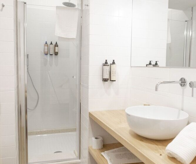 پانسیون Domus Vitra