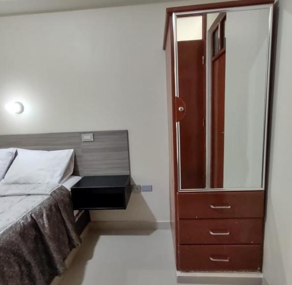 پانسیون Hostal El Reflejante