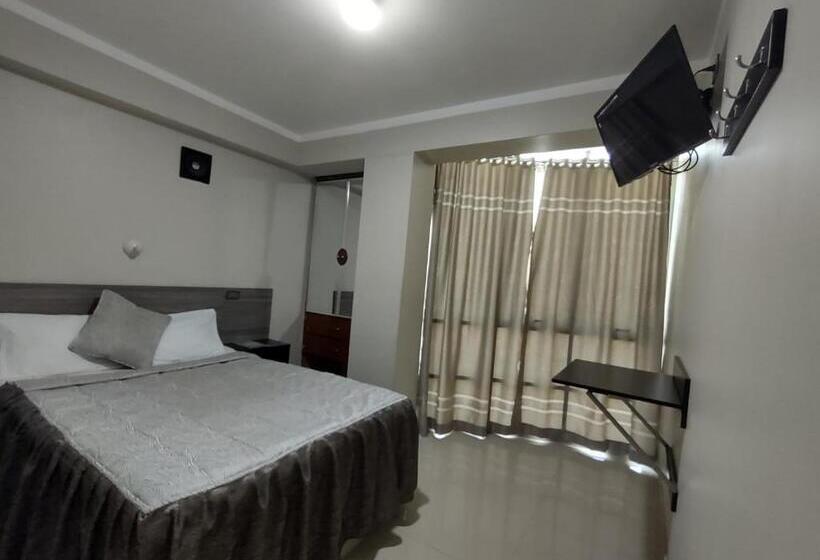 پانسیون Hostal El Reflejante