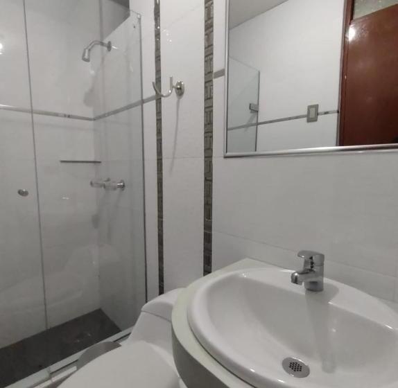 پانسیون Hostal El Reflejante