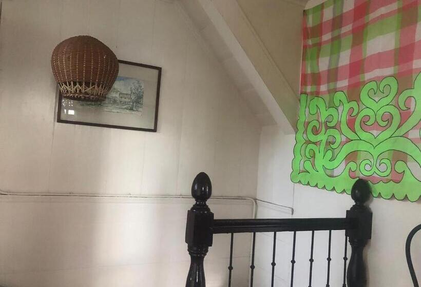 پانسیون Pied A Terre