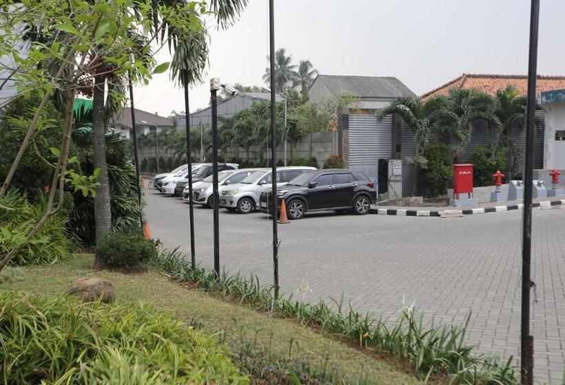 هتل Capital O 93371 Pelangi Residence 5