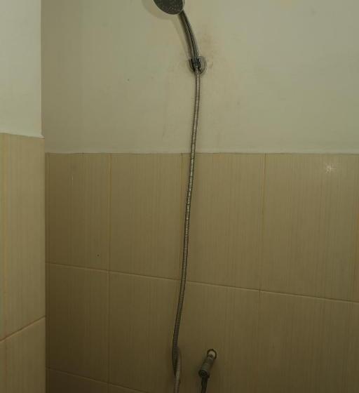 هتل Capital O 93372 Aurora Residence