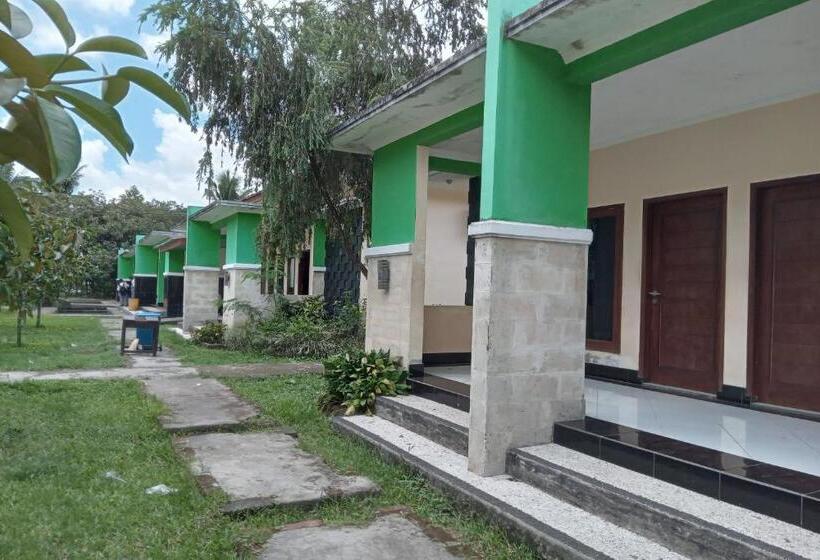 فندق Capital O 93391 Golden Manggis