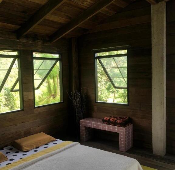 Отель Forest Forest Barn