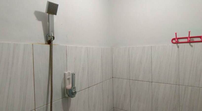 فندق Oyo 93400 Pondok Tawing Rumbih