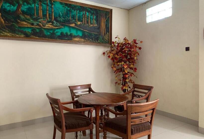 فندق Oyo 93404 Penginapan Fauziah Syariah