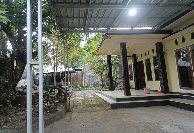 هتل Oyo 93408 Penginapan Annisya