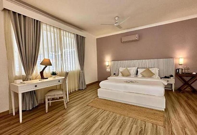 Fabhotel Prime Bt Wellness With Pool