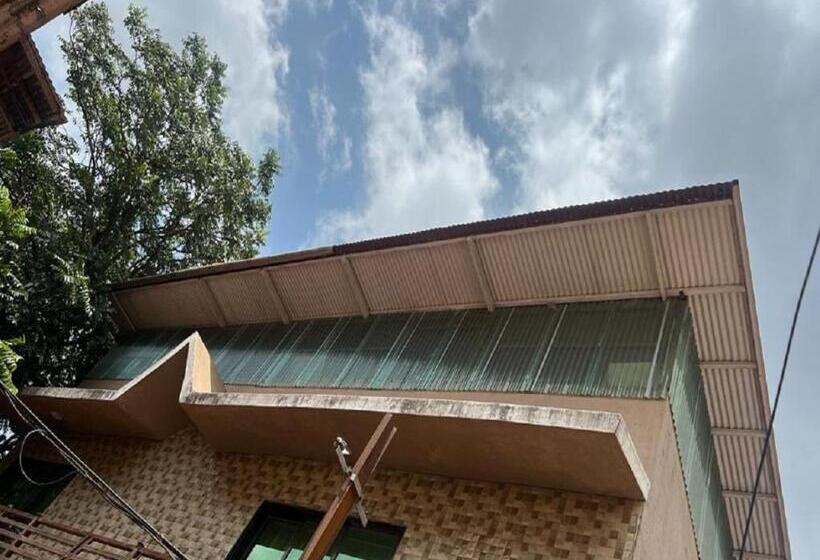 فندق The Hilltop Residency, Matheran