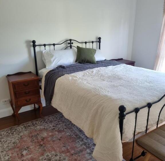 پانسیون Greenhills Guesthouse
