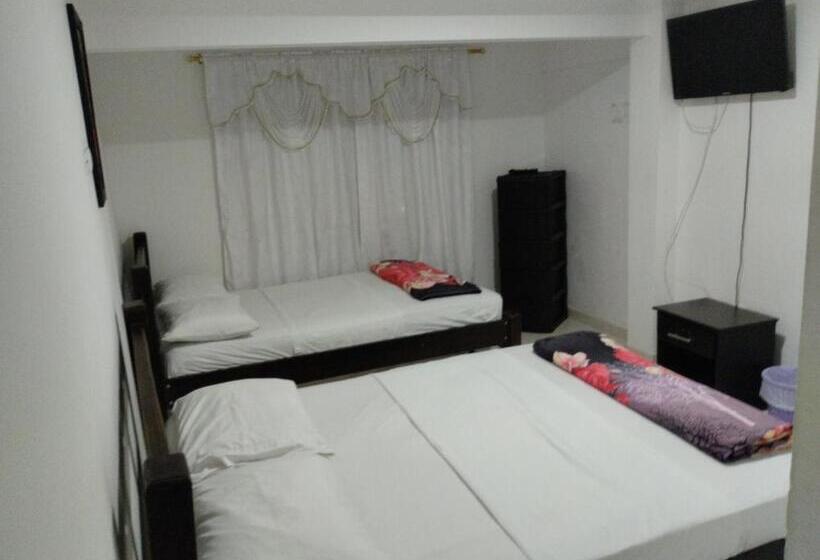 پانسیون Hostal El Portoncito