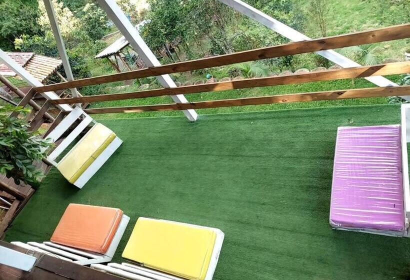 پانسیون Hostel Paraiso De Colores