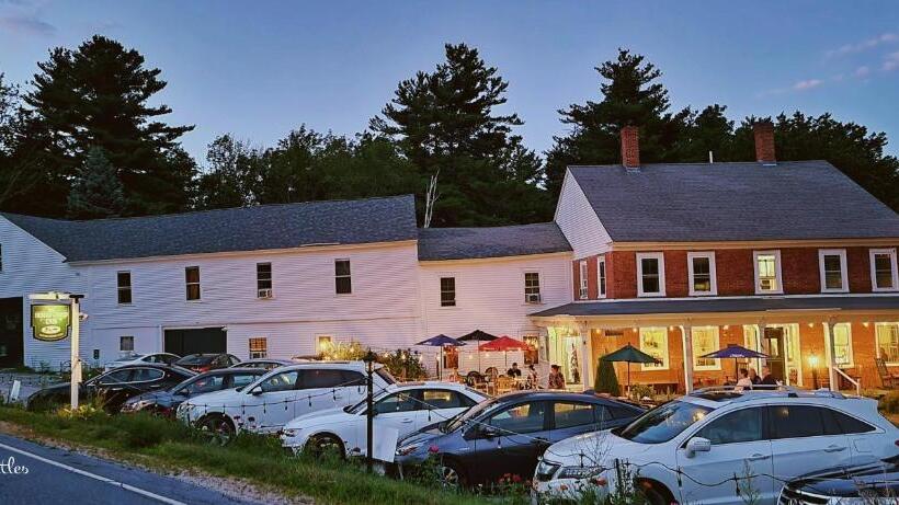 Общежитие The Birchwood Inn, Tavern And Restaurant