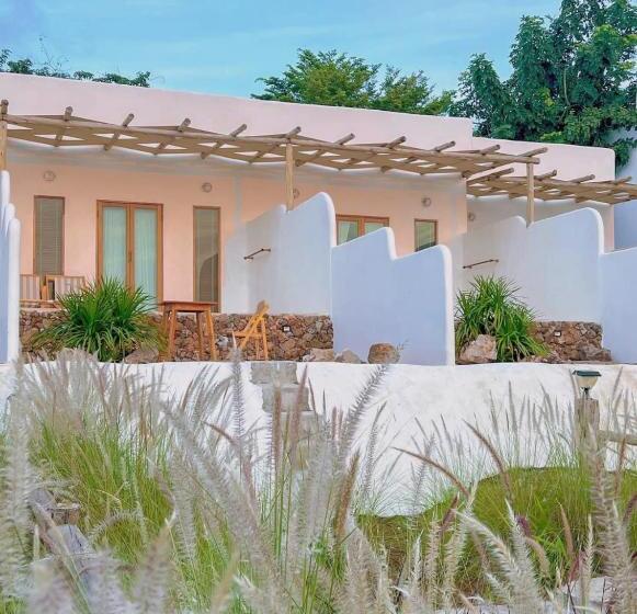 تختخواب و صبحانه Kamari Cafe&resort Kohlarn คามารีคาเฟ่แอนด์รีสอร์ทเกาะล้าน
